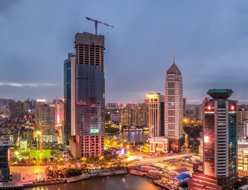 ��Ѷ�򱨣��人�������׼�д��¥�ʡ���Ա��״̬