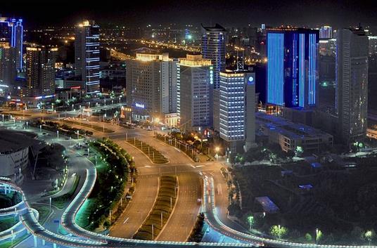 房讯简报:郑东新区占郑州写字楼销量六成 库存