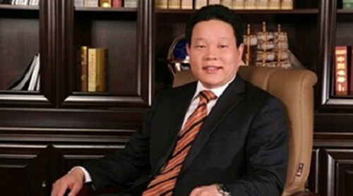 ��Ө��ȷ�ϳ�ϯ�ڰ˽��й���ҵ�ز���չ��̳