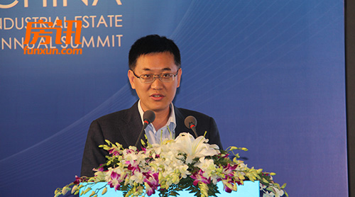 ֱ�����ڰ˽��й���ҵ�ز���չ��̳������