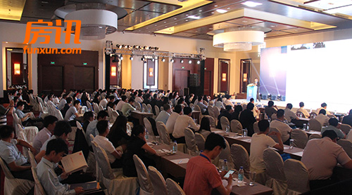 �ڰ˽��й���ҵ�ز���չ��̳������Ŀ·�ݾ��ʷ׳�