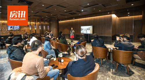 ��һ�ֳ��и��� ���к����ϰ칫�Ĵ�