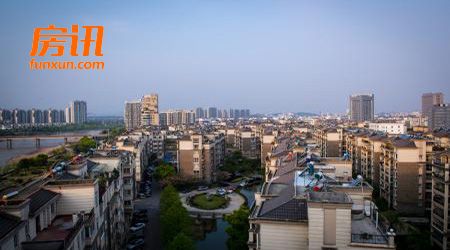 ��ɽ����10��������ɫС���������