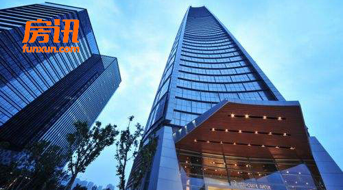 �人һ������ҵ�ز�ת������ д��¥�г����󴴵����¸�