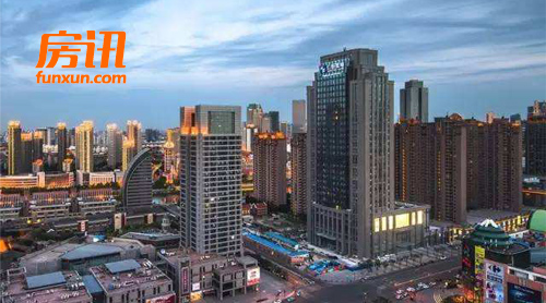 ���д��¥���ͬ��С���ߵ�