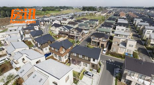 ��ɫС��ӭ����չ������