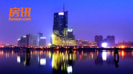 ����з����������� ��ά���ƽ��г����Է�չ