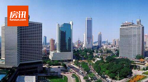 ���ݹ��������ƣ���С�����������г�