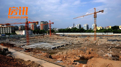 8�¶����ӭլ�ع�ӦС�߷� �����޾���Ϊ��