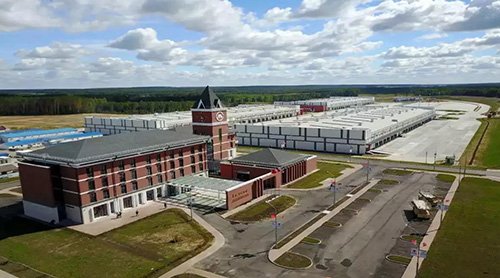 �а׹�ҵ԰��Ϊ�׶���˹�����׸����򾭼�����