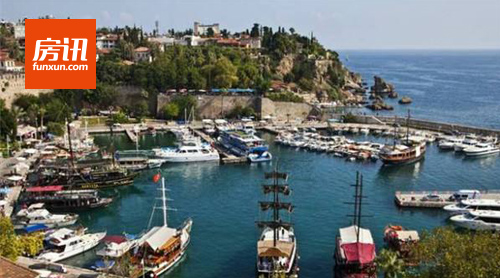 �Ϸʹ����ڶ����м���ɫС������