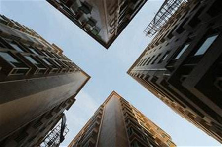 ��Ѷ�򱨣��ļ��������׼�д��¥����������