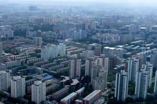 和青岛gdp差不多的城市_青岛和深圳,两座条件相似的城市,为何GDP相差这么大(3)