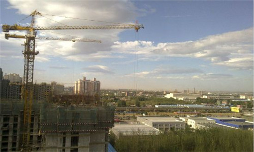 ������ĳ���16�ڵؿ鼯���ƽ� ���Լ400����