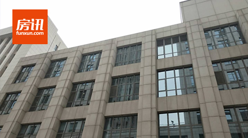 �ʱ�ӿ�볤�⹫Ԣ�г� REITs�̻������ҵ