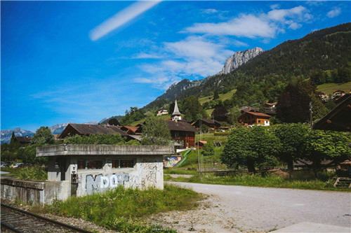 Airbnb�����¾���ձ������г�